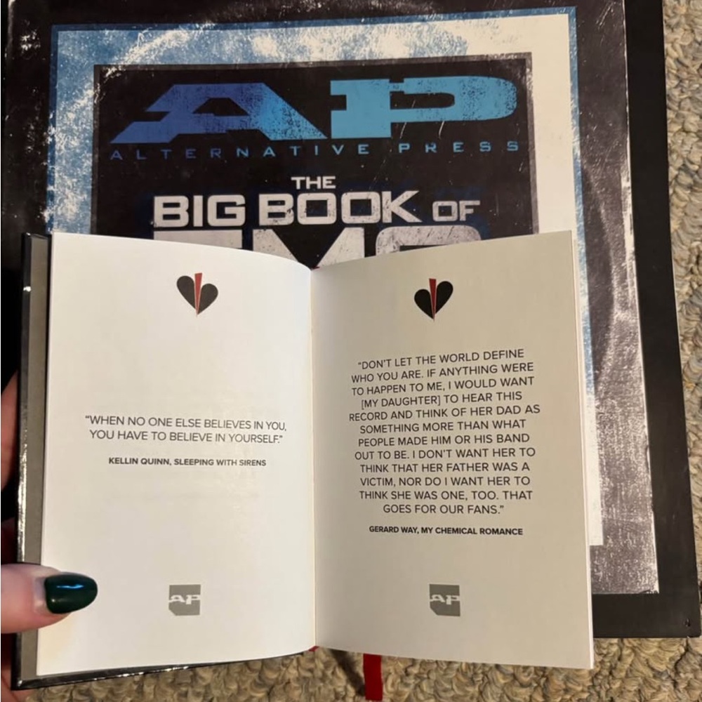 AP Emo Book Set - Picture 3 of 5